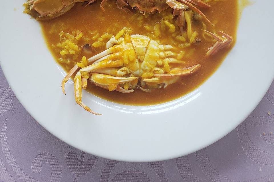 Brothy rice with seafood
