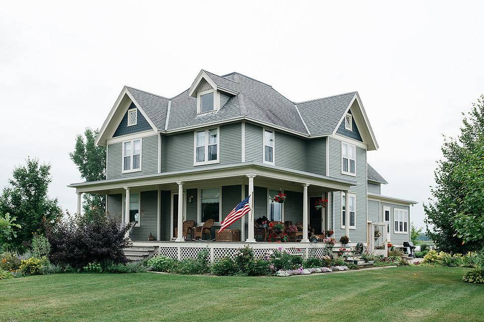 Bennett Barn House