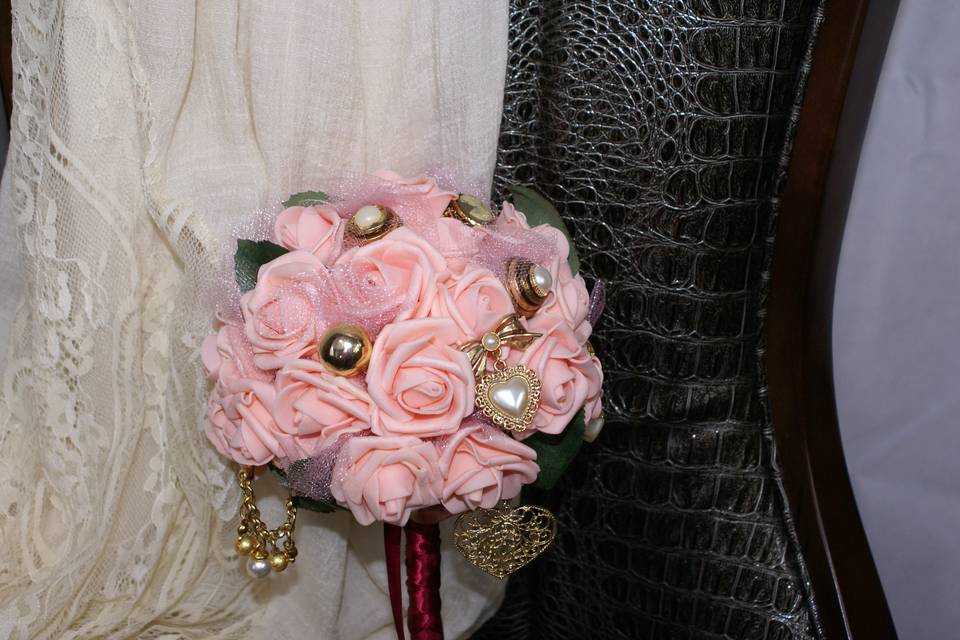 Peach bling bouquet