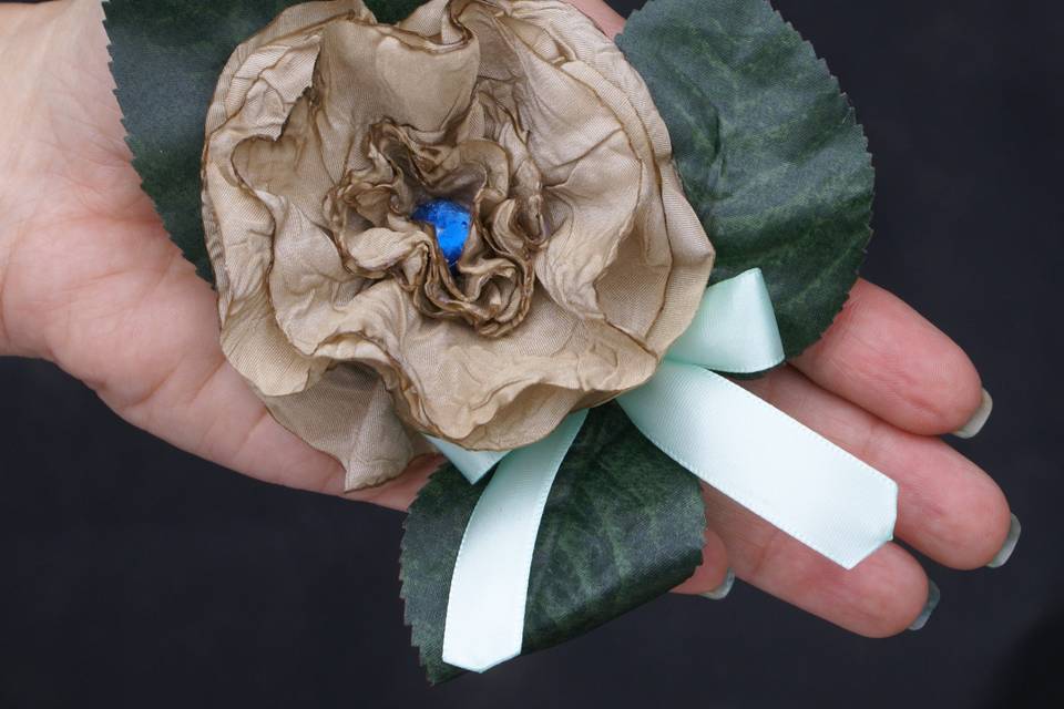 Singed satin boutonniere