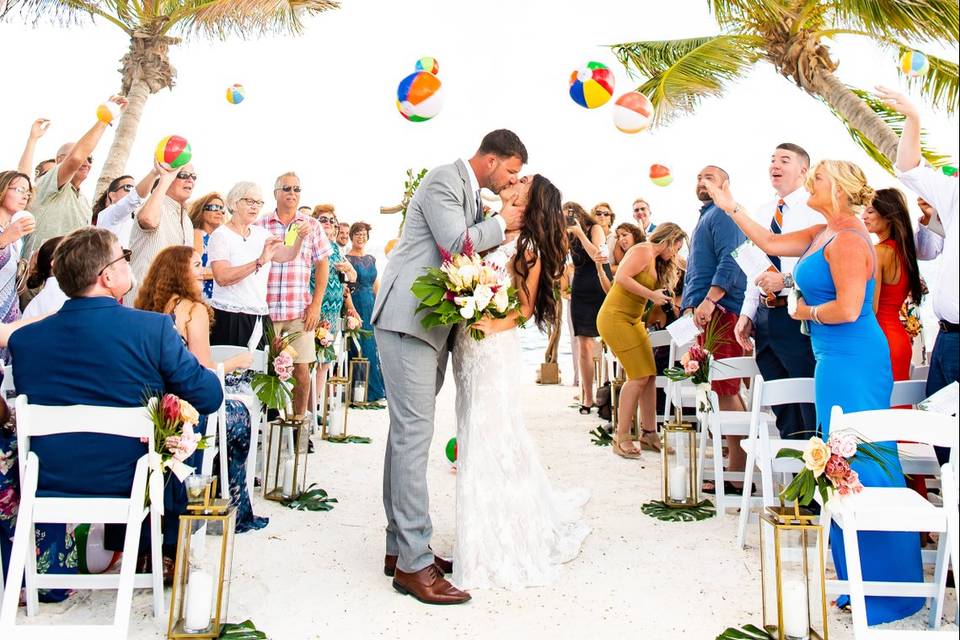 WEDDING AT AMARA CAY RESORT