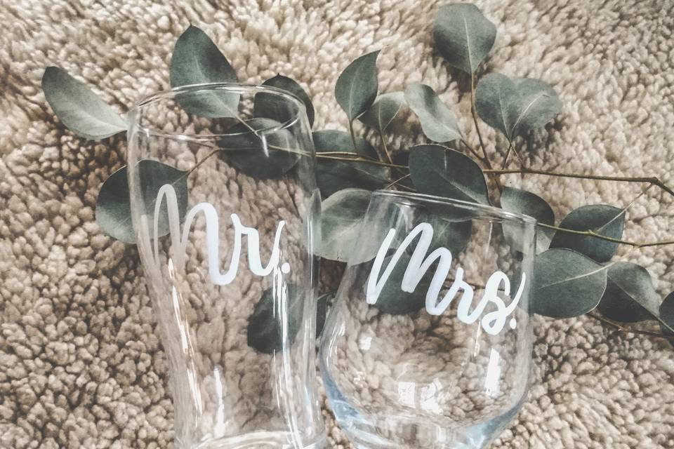 Personalized beer/wine glasses