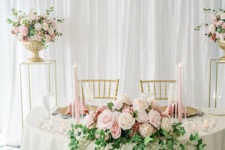 Sweetheart table details