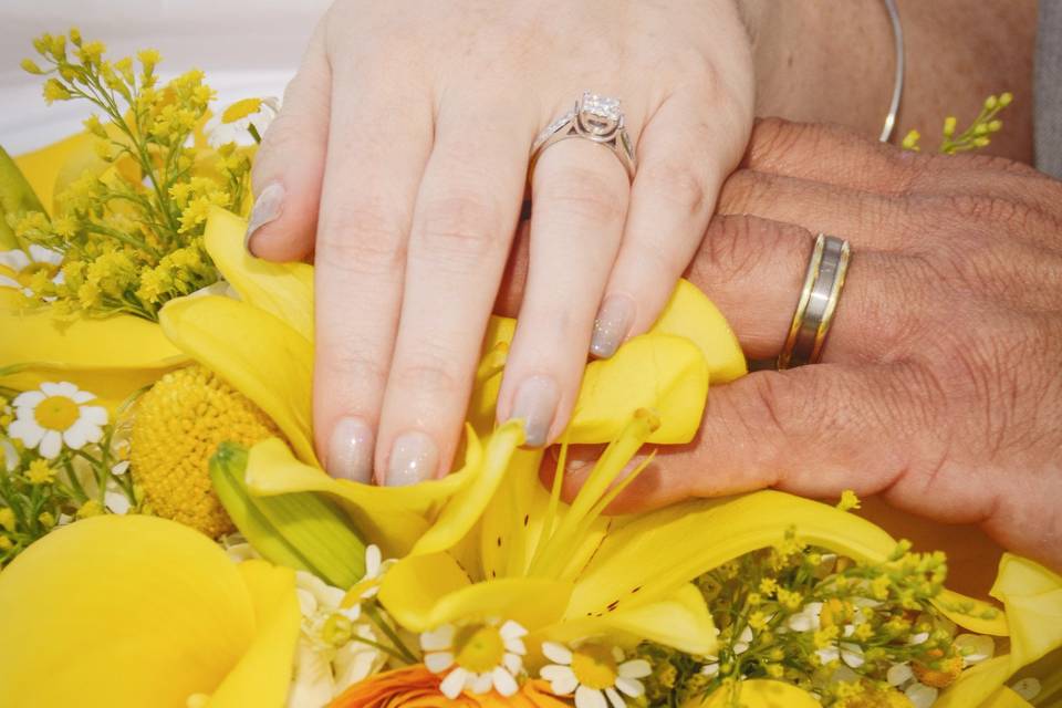 Rings and bouquet