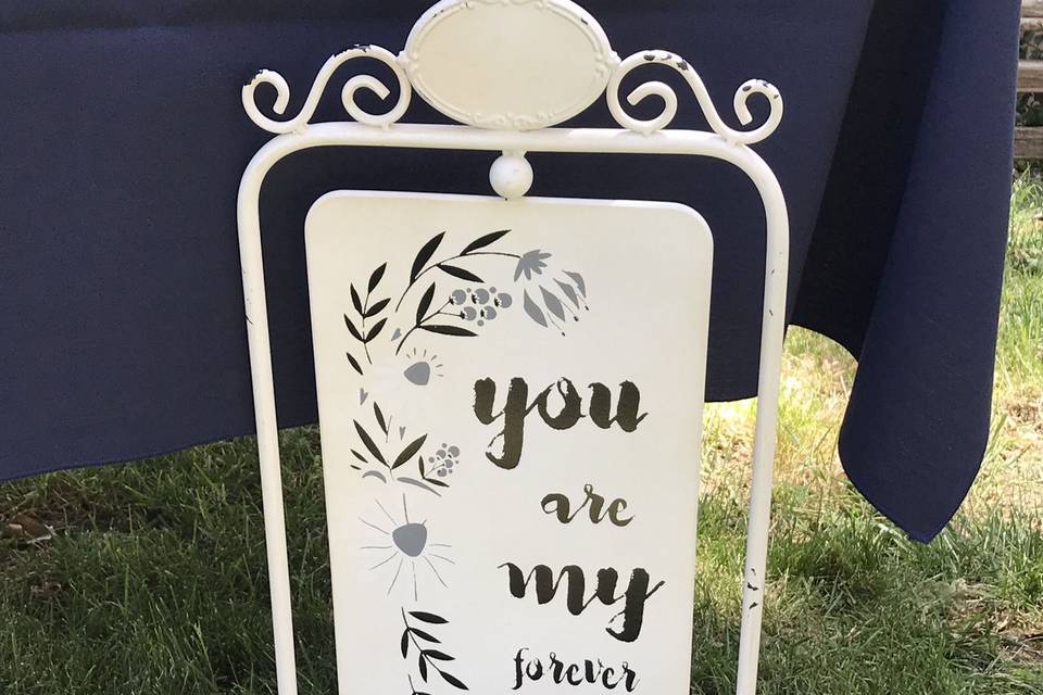 Love quote sign