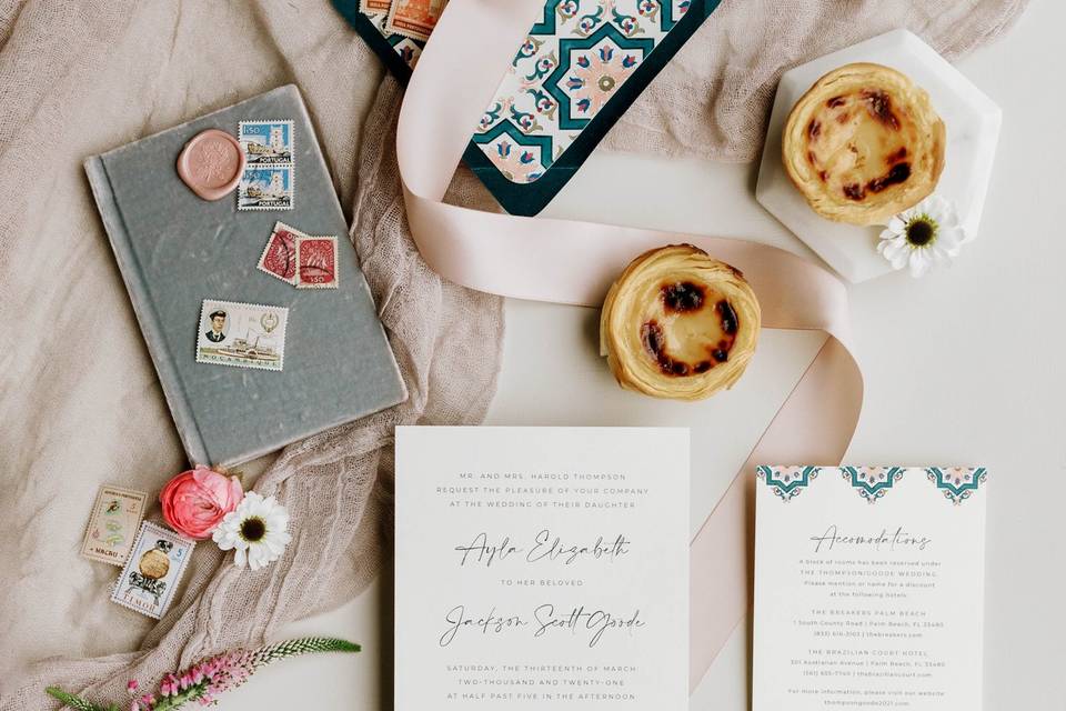 Vintage invitation suite