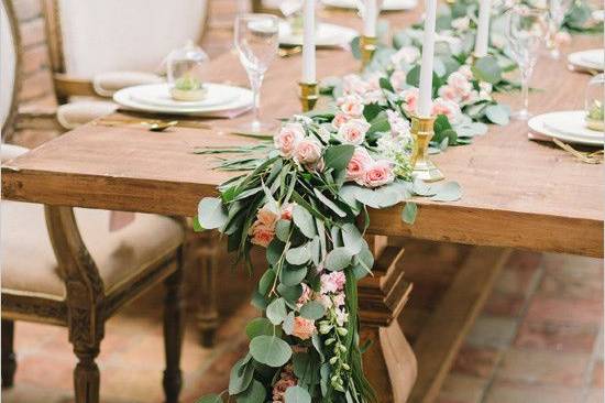 Floral table runner