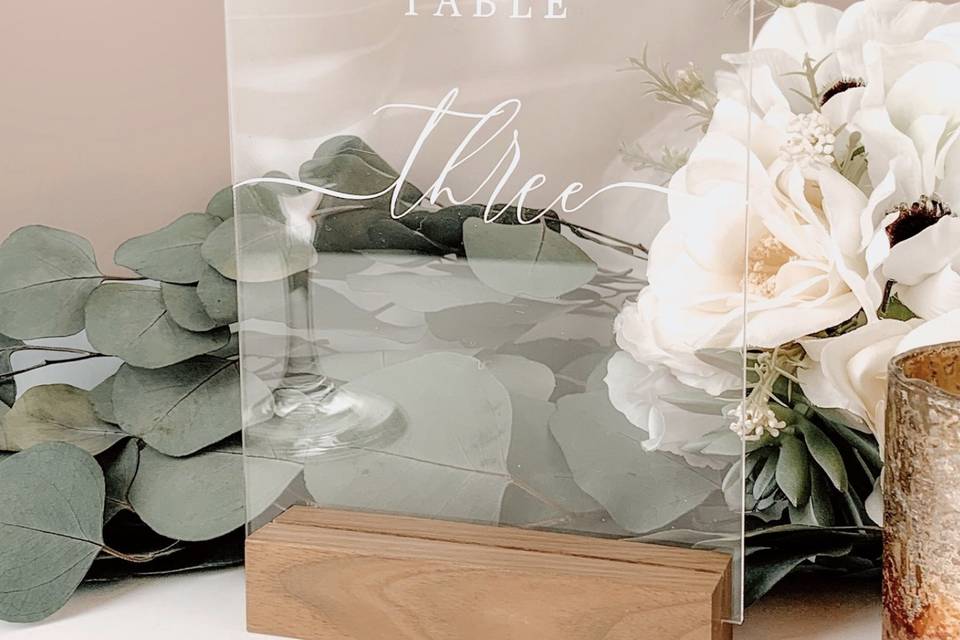 Table numbers in acrylic