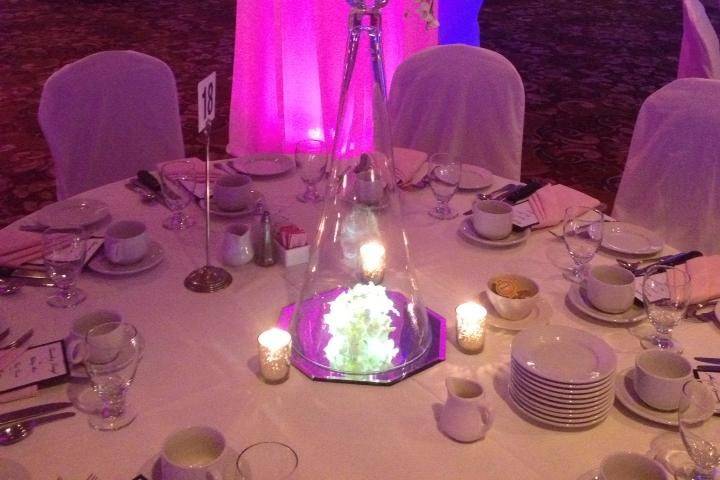 Table setting with centerpiece