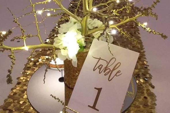 Sparkling table numbers
