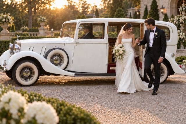 Vintage Rolls-Royce exit