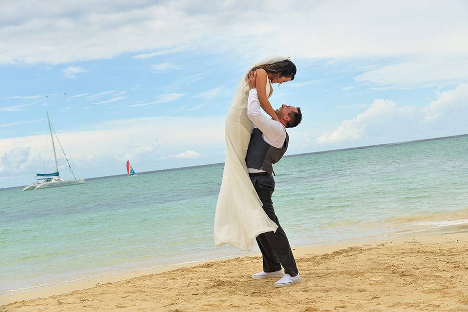 Unique Romance Travel & Destination Weddings