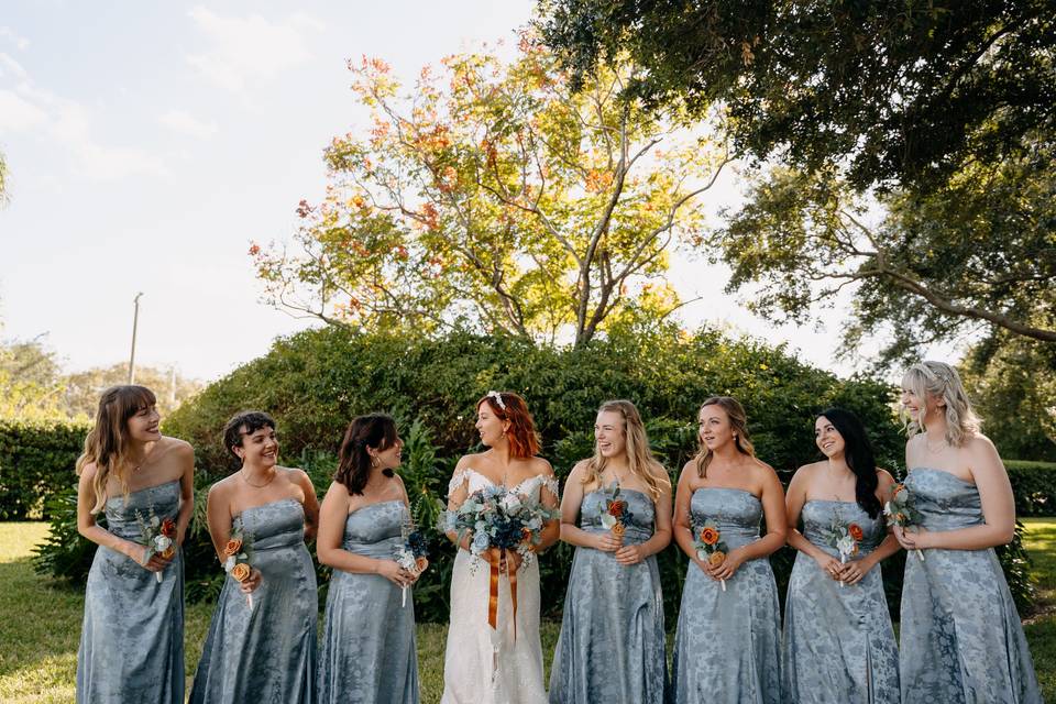 Bride + bridesmaids