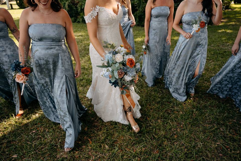 Bride + bridesmaids