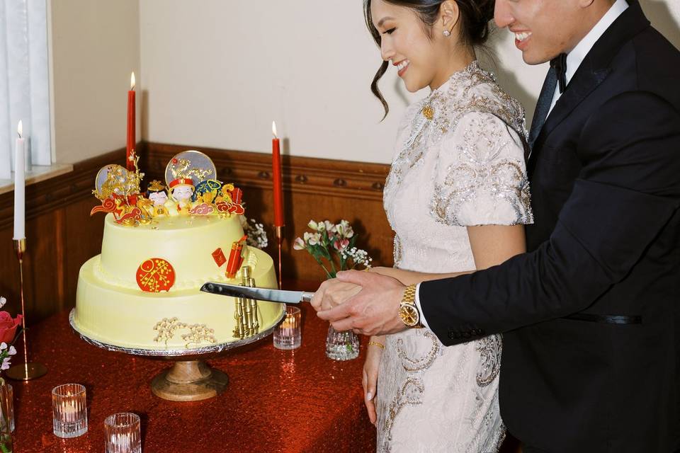 Cutting the cake