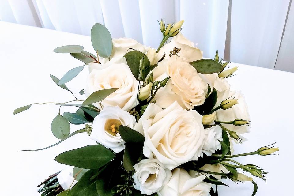 White wildflowers