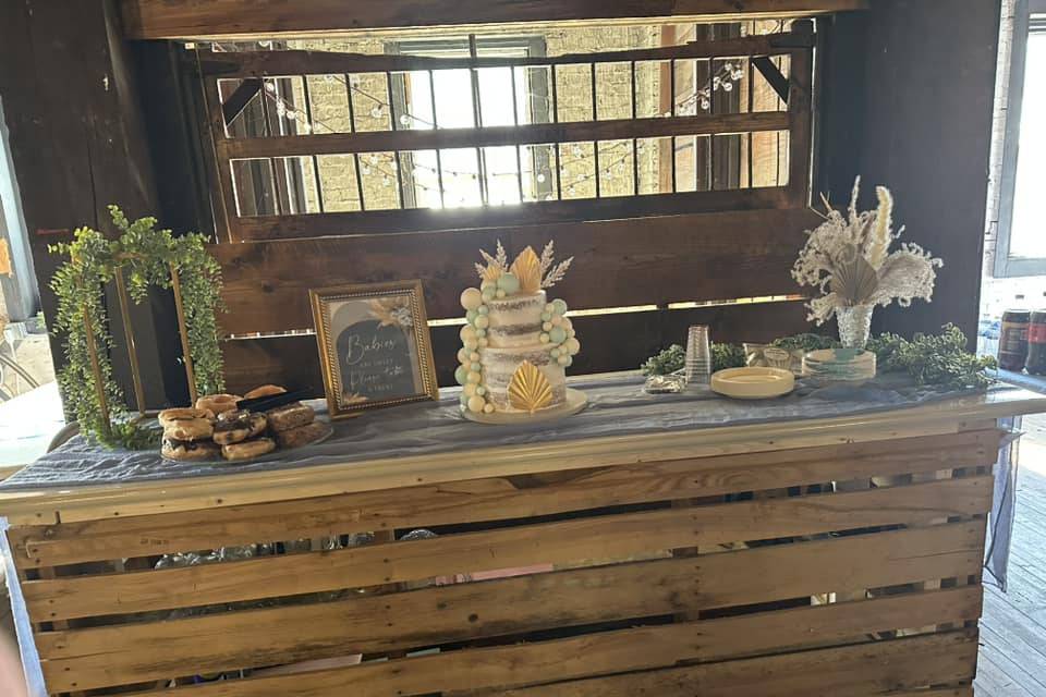 Cake station