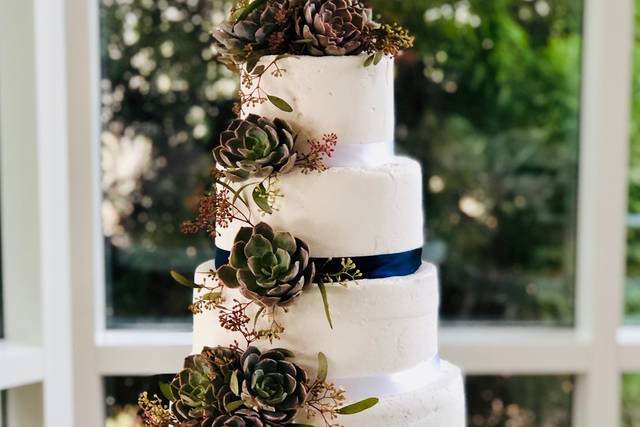 Confection Perfection - Wedding Cake - Marietta, GA - WeddingWire