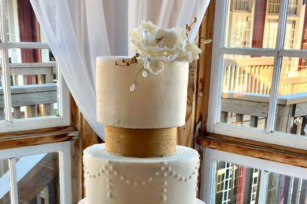 Tall wedding cake