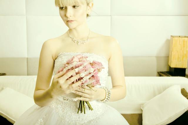 Hair: Kao Vey Saephanh
Nails: Sindy Mark of Wild Orchid Studios
Photography:Ernest Favis
Makeup:Elizabeth Chang
Model: Donna Akulintseva