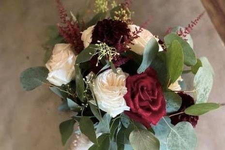 Burgundy and ivory bridal bouq