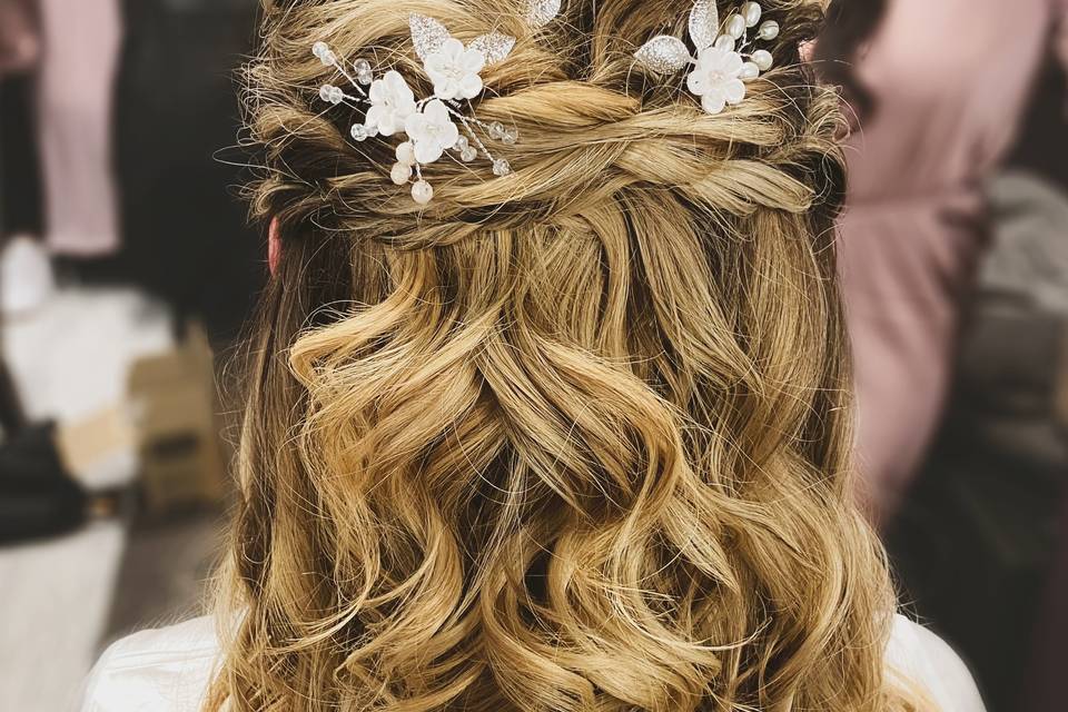 Half up bridal styling