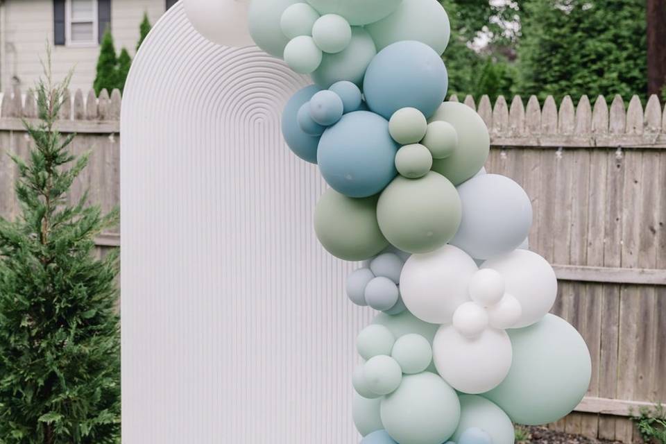 Ripple Wall with Balloons