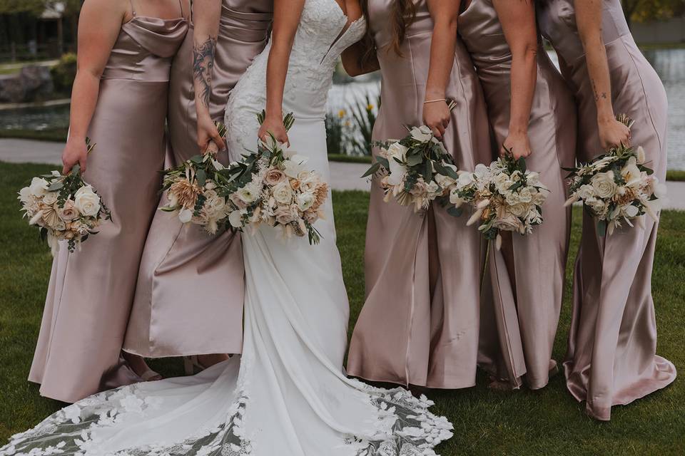 Bridal bouquet and bridesmaids