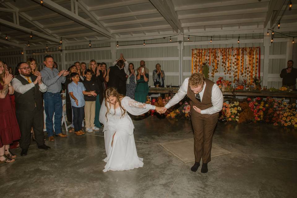 Bride + Groom first dance bow