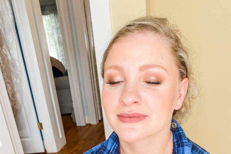 Bridesmaid makeup