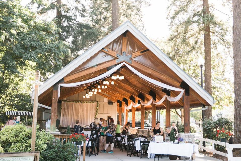 Sah-Hah-Lee Golf Wedding and Events Pavilion - Venue - Clackamas, OR -  WeddingWire