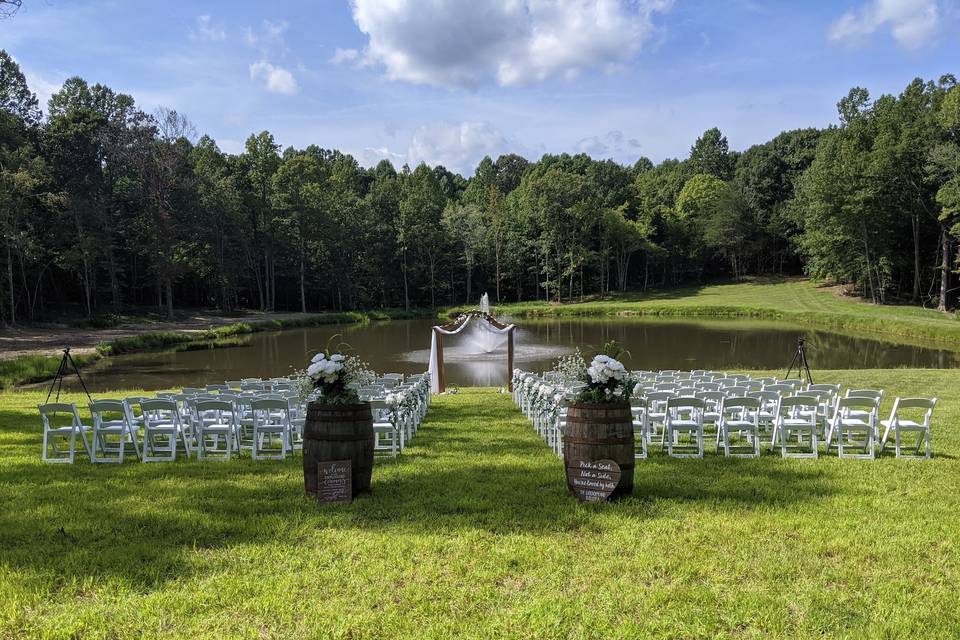 Indoor ceremony set-up