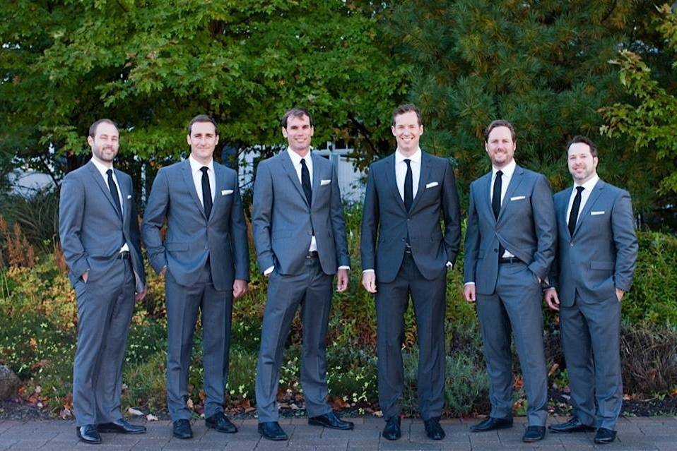 The handsome groomsmen