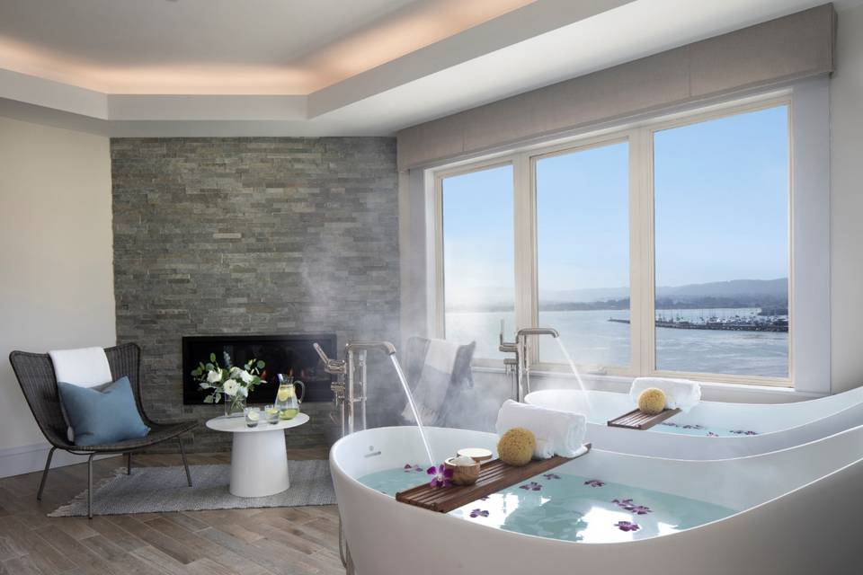 Vista Blue Spa Bath Suite