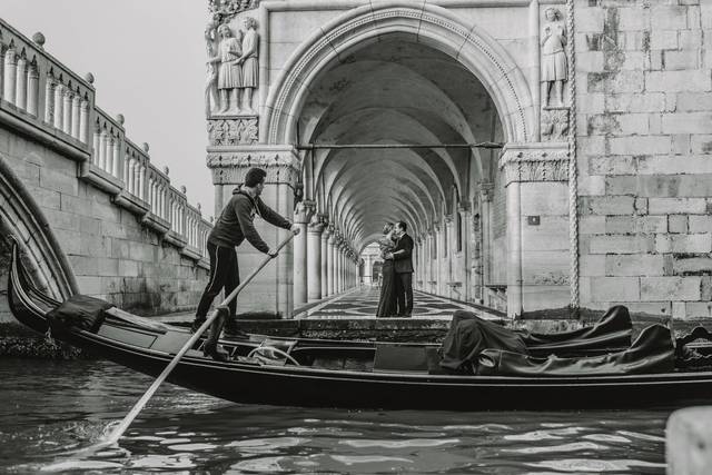 L. Hewitt Photography