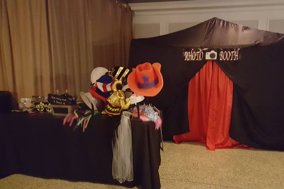 Xl photo booth
