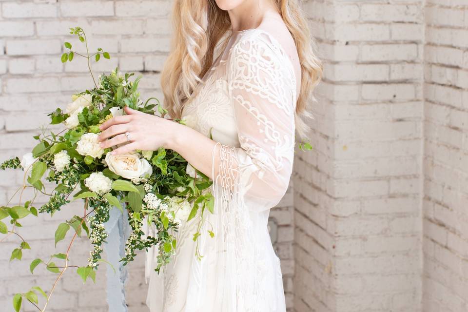 Bridal portrait with bouquet