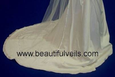 One tier veil