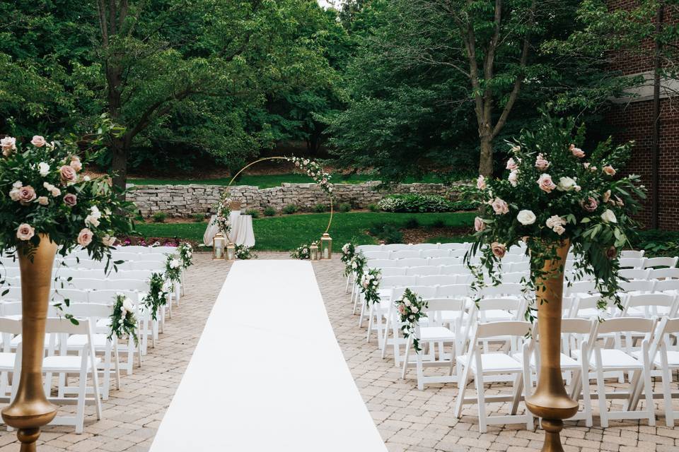 Ceremonies in Wedding Garden