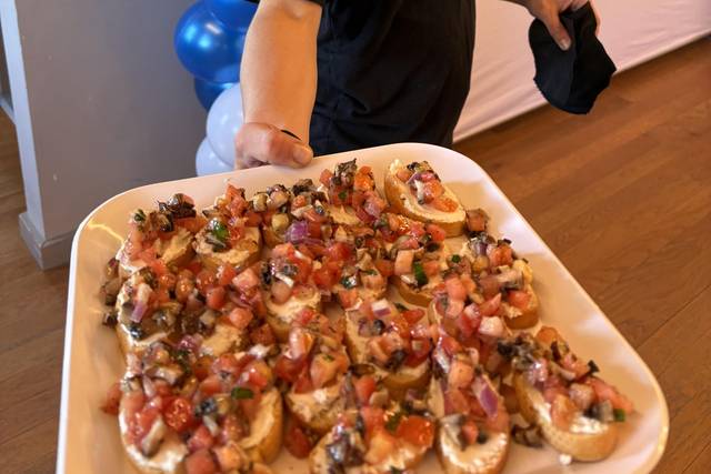 Guests love passed apps