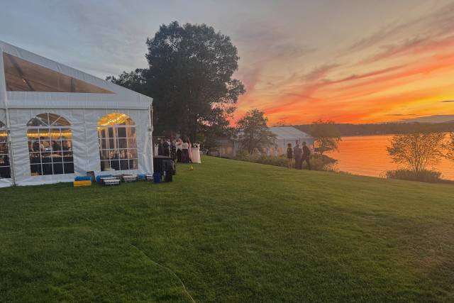 Love Lake Weddings