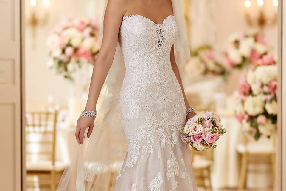 Elegant Lace Bridal