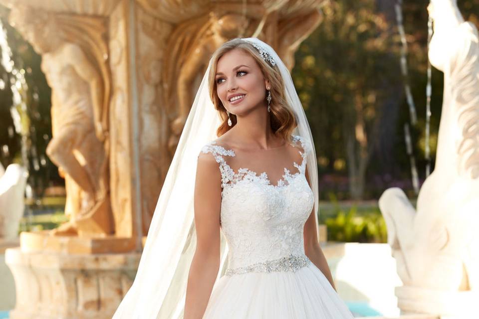 Elegant Lace Bridal