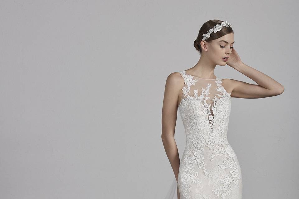 Elegant Lace Bridal