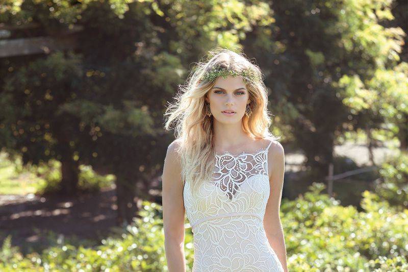 Elegant Lace Bridal