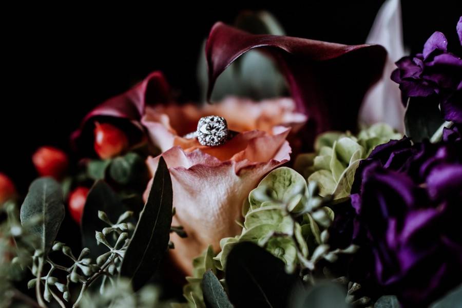 Meghans Ring & Bouquet