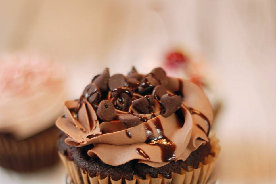 Chocolate cupcake topper