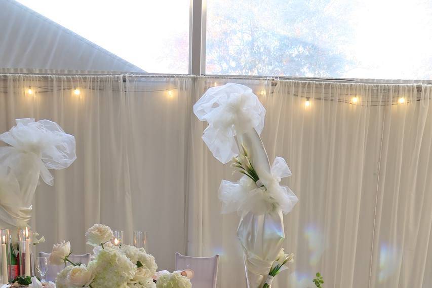 Sophisticated wedding styling