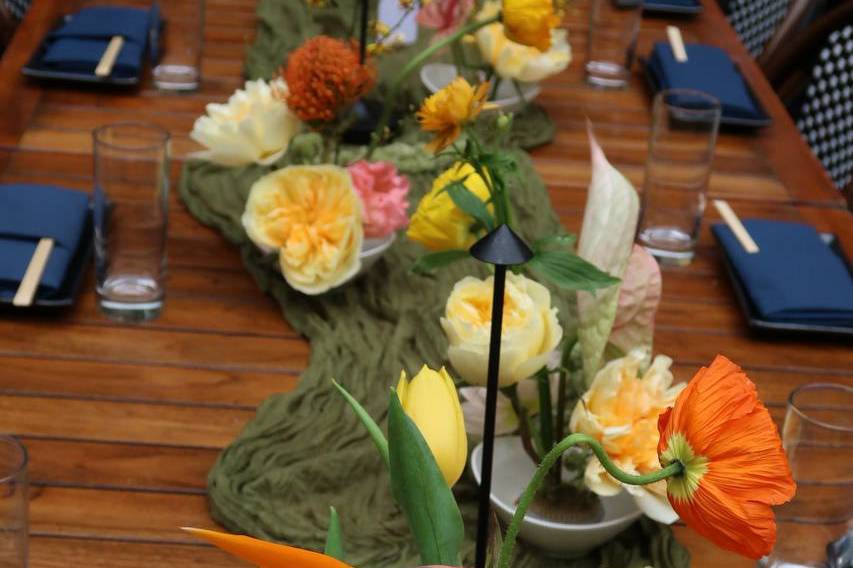 Vibrant wedding décor