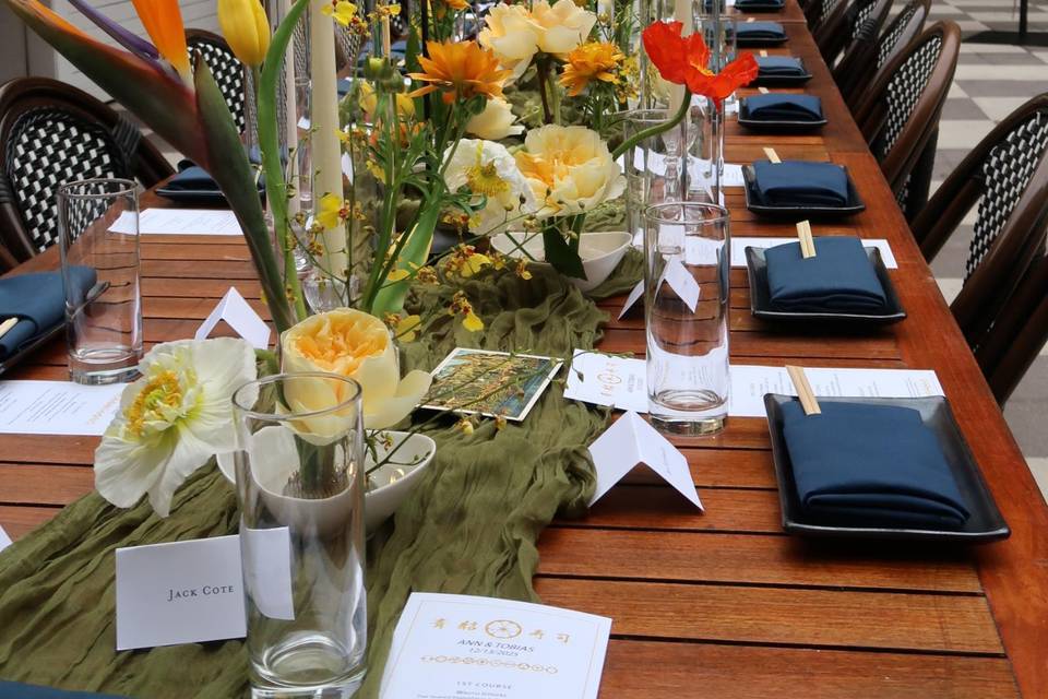 Colorful table décor